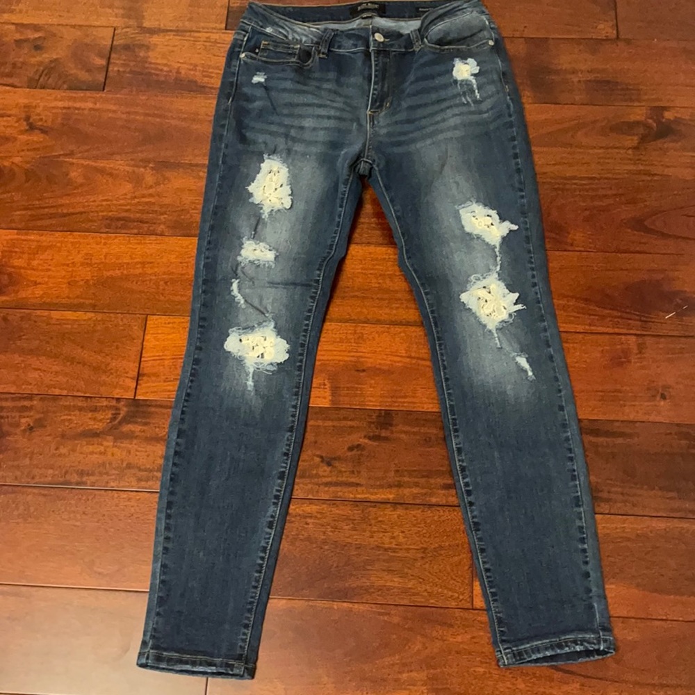 Judy Blue lace patched jeans